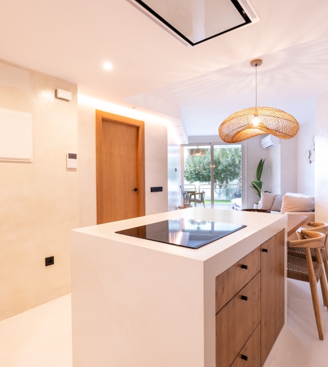 Resa Estates apartment for sale Botafoch Ibiza kitchen 6.jpg